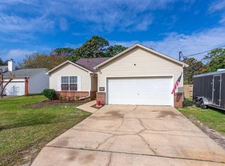 1885 Abercrombie Rd, Gulf Breeze, FL 32563