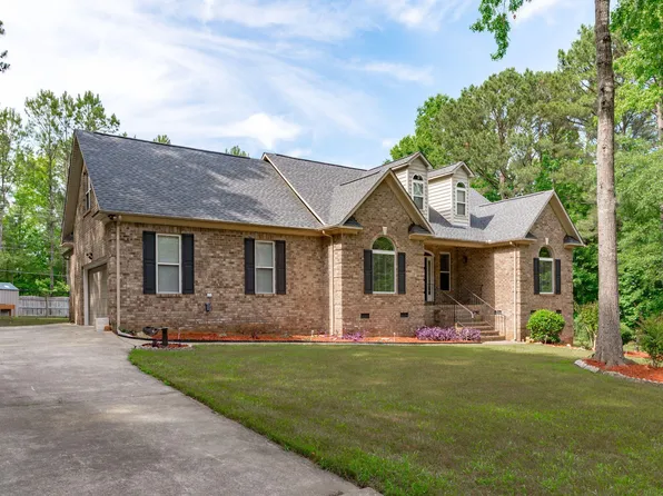 1016 Luminary Ln, Willow Spring, NC 27592