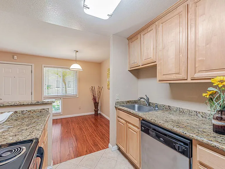 130 Monte Verano Ct — Photo 8