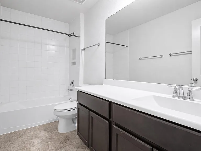 166 Meadow Grove Dr — Photo 42