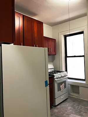 Rented by Prime Realty | media 12