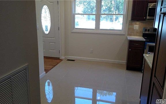 5th image of 170 Mirin Ave