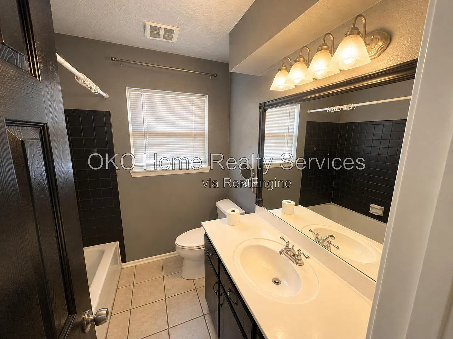 3 bed, 2.0 bath, 1035 sqft, $1,275 — Photo 4
