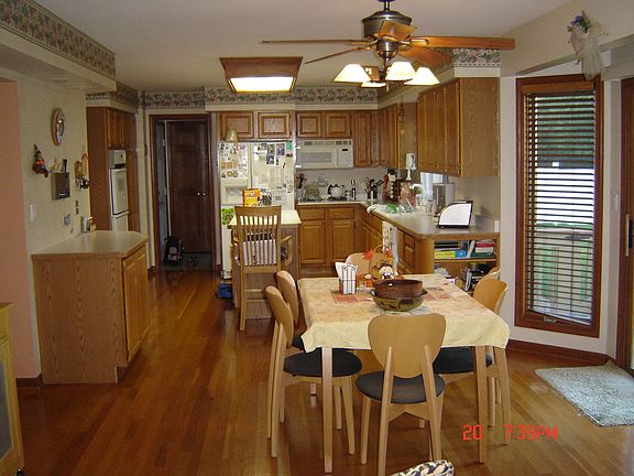 3rd image of 420 Kerry Way