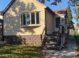 1236 Sycamore St, Wyandotte, MI 48192