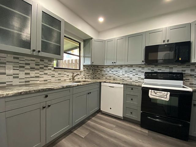 1st image of 5001 Pier Dr