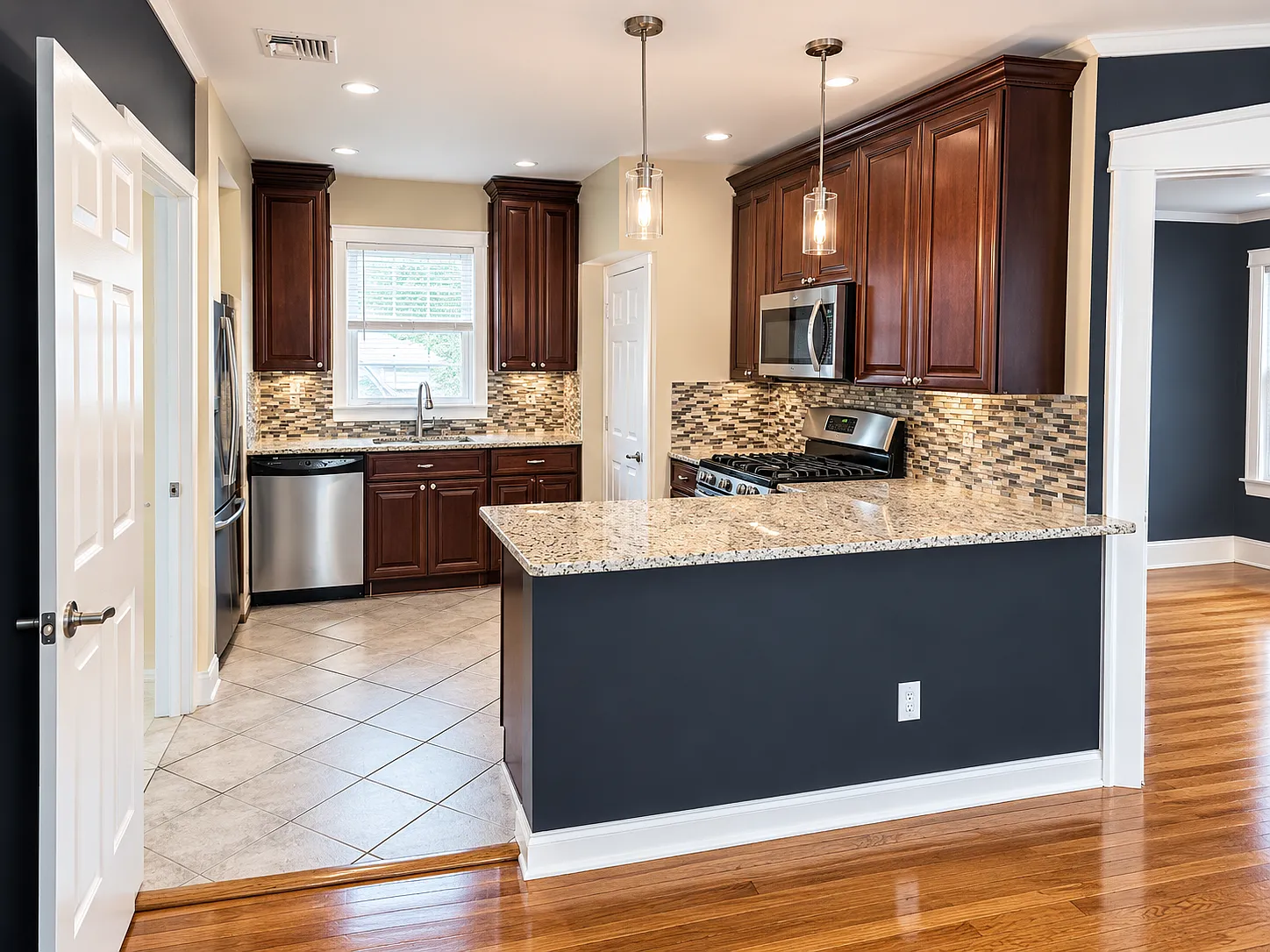 Bogert St, Teaneck — Photo 1