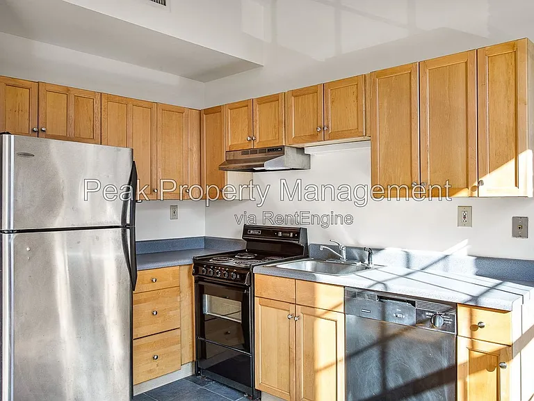 20 N 20th St #1 — Photo 10