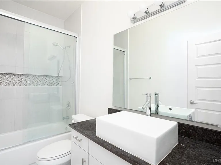 1702 W Garrison Dr #A — Photo 11