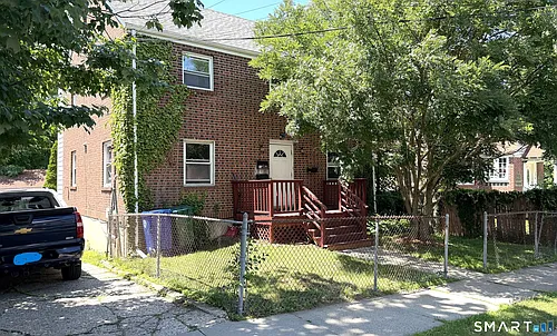 155 Clover St Photo 1