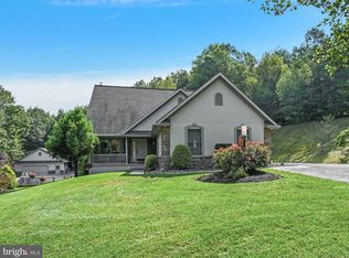 67 Louck Rd, Pine Grove, PA 17963