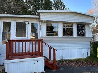 215 F St, Groton, CT 06340