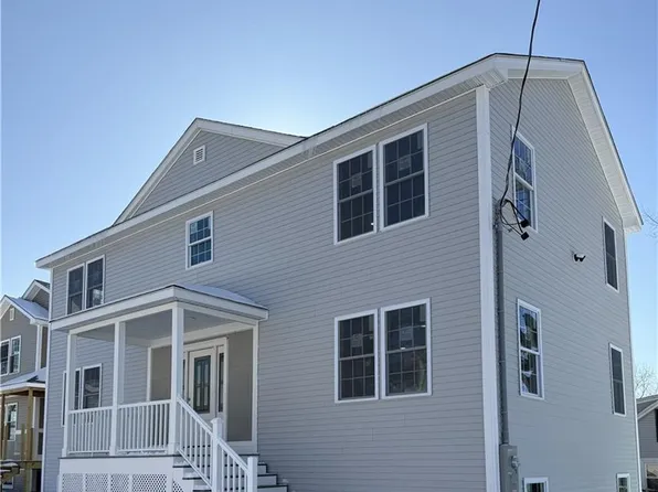 35 Hurley Ave, Pawtucket, RI 02860