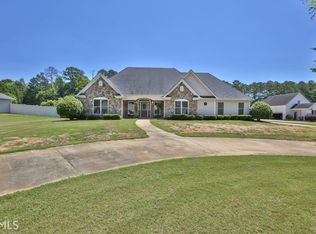 50 Beaubrook Ln, Sharpsburg, GA 30277