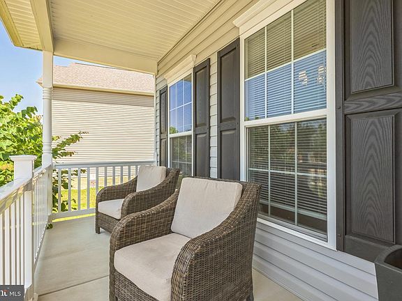 3rd image of 14 Candleberry Dr
