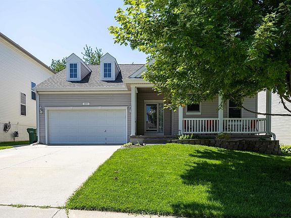 2nd image of 2911 Kelly Dr