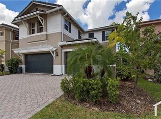 11989 NW 83rd Pl, Pompano Beach, FL 33076