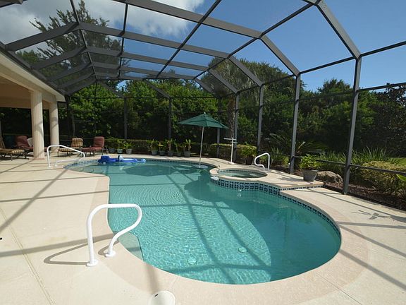 Pool & Spa
