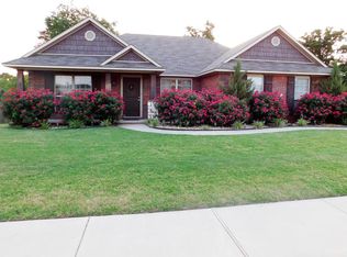 1001 Piper St, Cave Springs, AR 72718