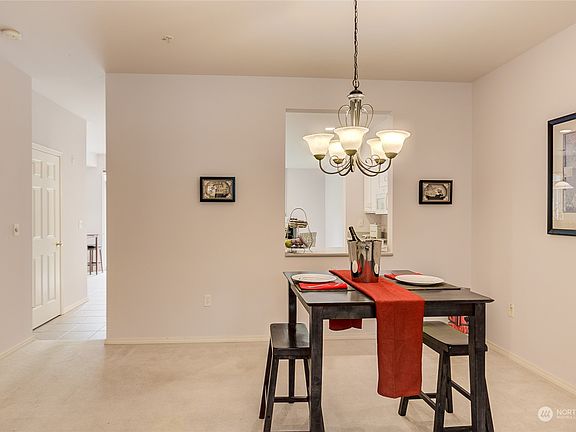 5th image of 22623 NE 4th Pl #38