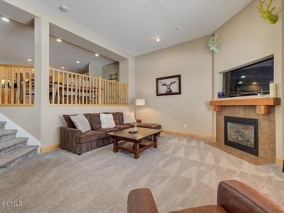1st image of 5666 N Oslo Ln