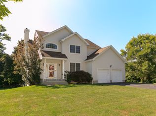 10 Hynard Pl, Baldwin Place, NY 10505