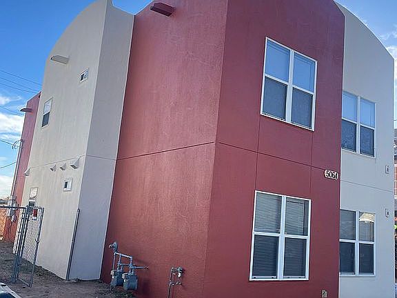 4th image of 5064 Salem Dr