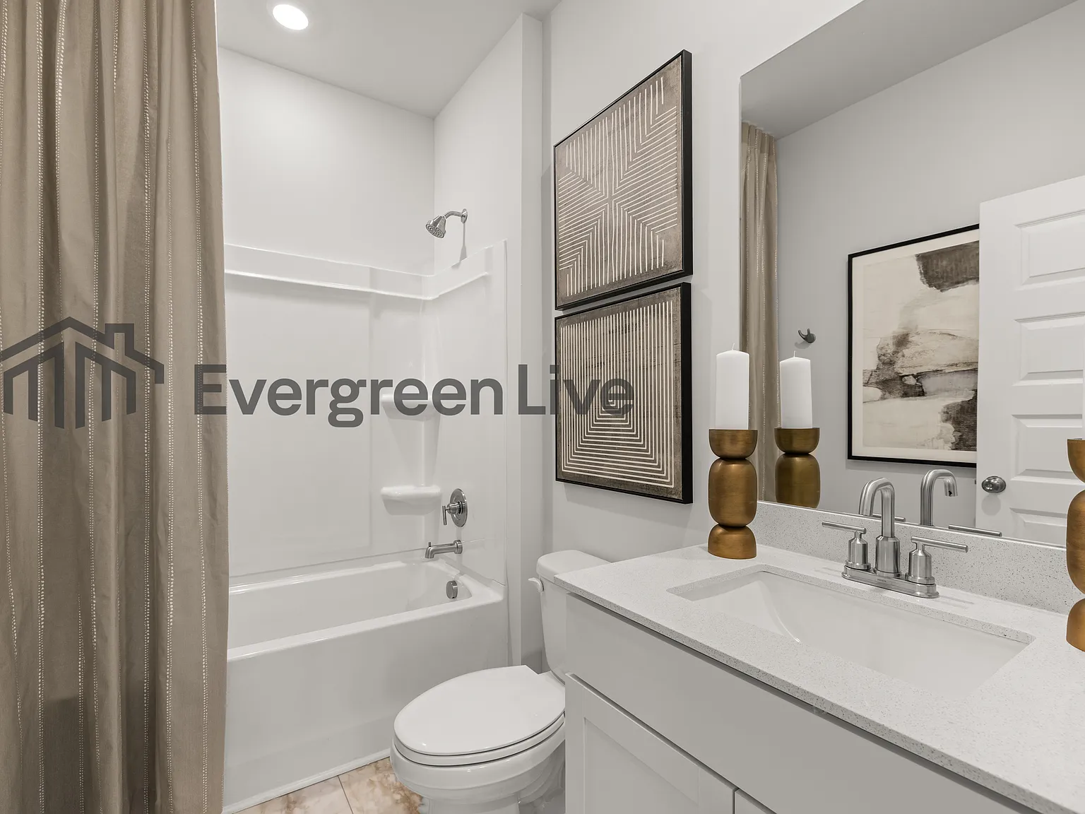 5 bed, 4.5 bath, 3078 sqft, $3,045 — Photo 2