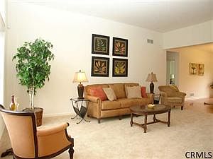 5th image of 118 Sheldon Dr