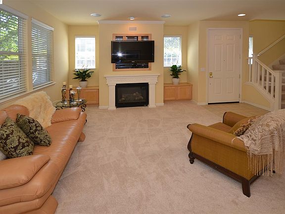 4th image of 6298 Kerry Ct