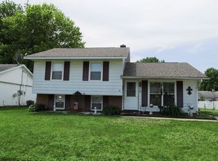 610 Good St, Dixon, IL 61021