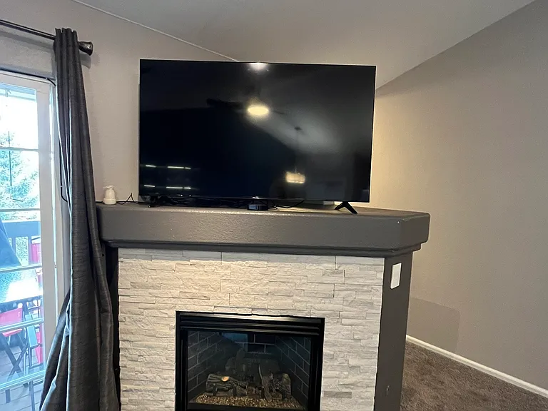 Gas fireplace