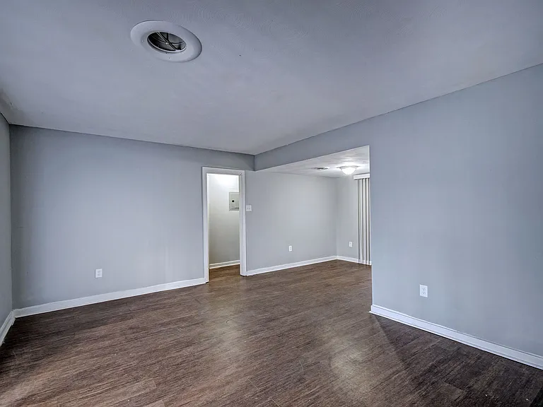 225 W McDowell Rd — Photo 51