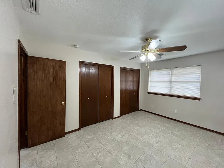 1505 Kingston Rd — Photo 9