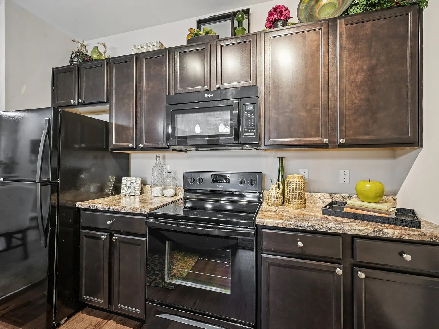 Brinley Place — Photo 2