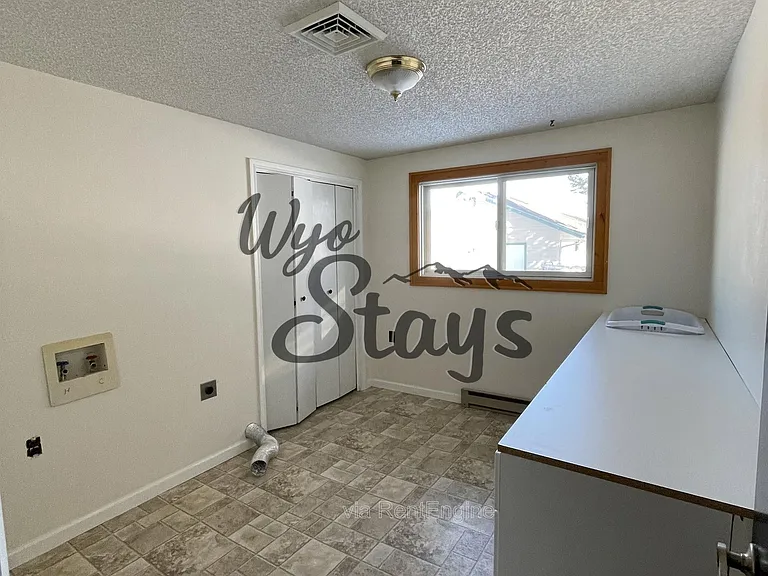 2 Hawk Ln — Photo 20