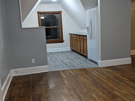 4th image of 1353 Vine St #3