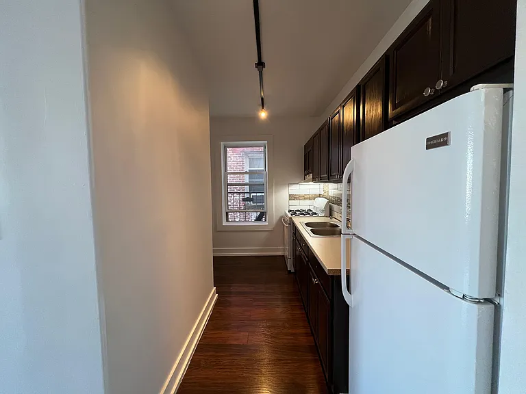 162 Avenue C #2C — Photo 3