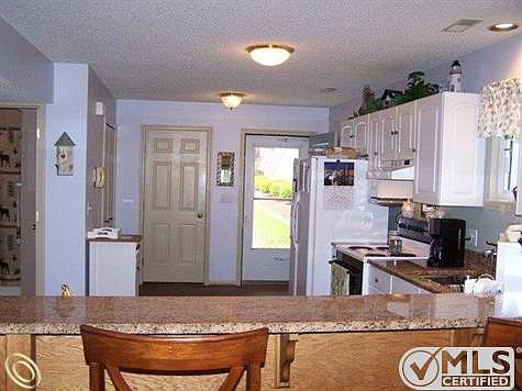Norway 11568 Kitchen (2).JPG