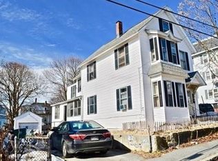33 Powell St, Lowell, MA 01851
