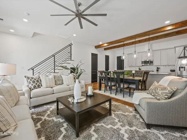 9415 Clingmans Dome Dr, Knoxville, TN 37922
