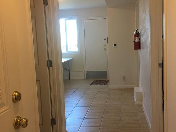 3rd image of 2071 31st Ave