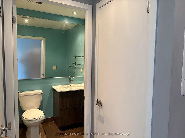 170 Fort York Blvd #1406 — Photo 5