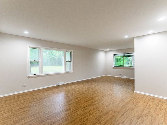 2nd image of 30197 N Park Ln