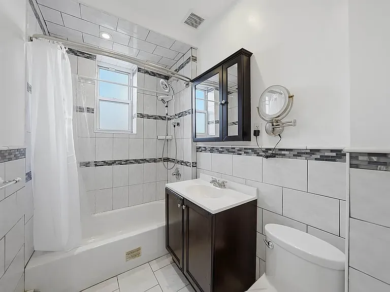 2267 Pacific St #2 — Photo 6