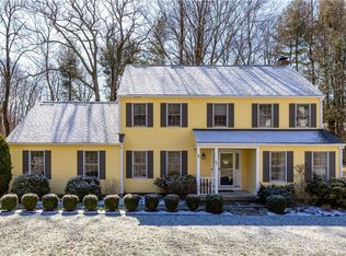65 Amanda Ln, Naugatuck, CT 06770