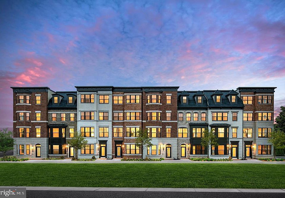 1st image of 116 Market Sq NW Lot A