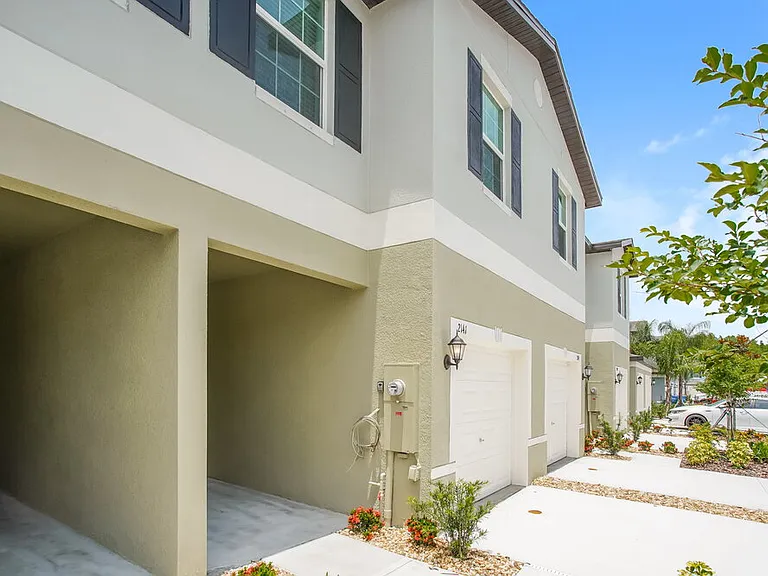2141 Great Sapphire Ln — Photo 4