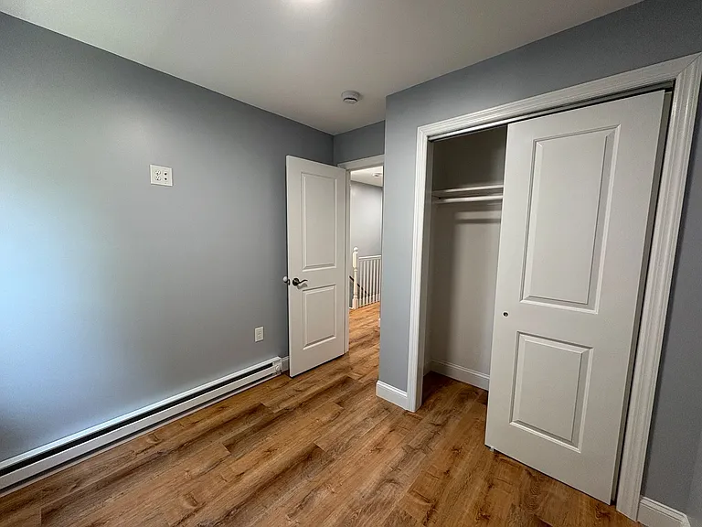 213 Dewitt Ave — Photo 14
