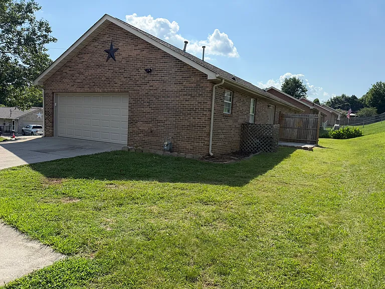 8118 Marsala Ln — Photo 20